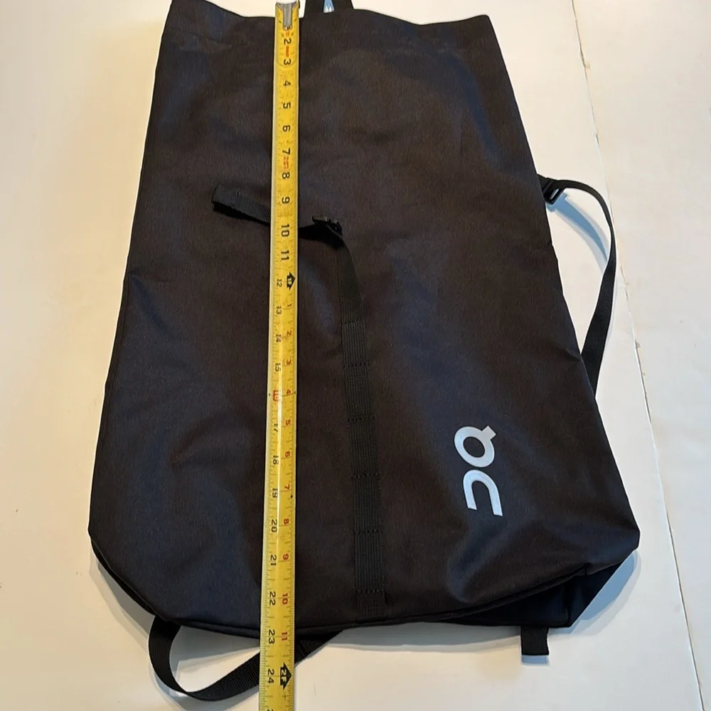 On Cloud Unisex Black Running Ambassador Backpack